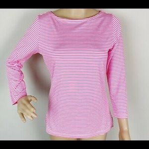 Vineyard Vine Striped long sleeve top great pre-owned condition.